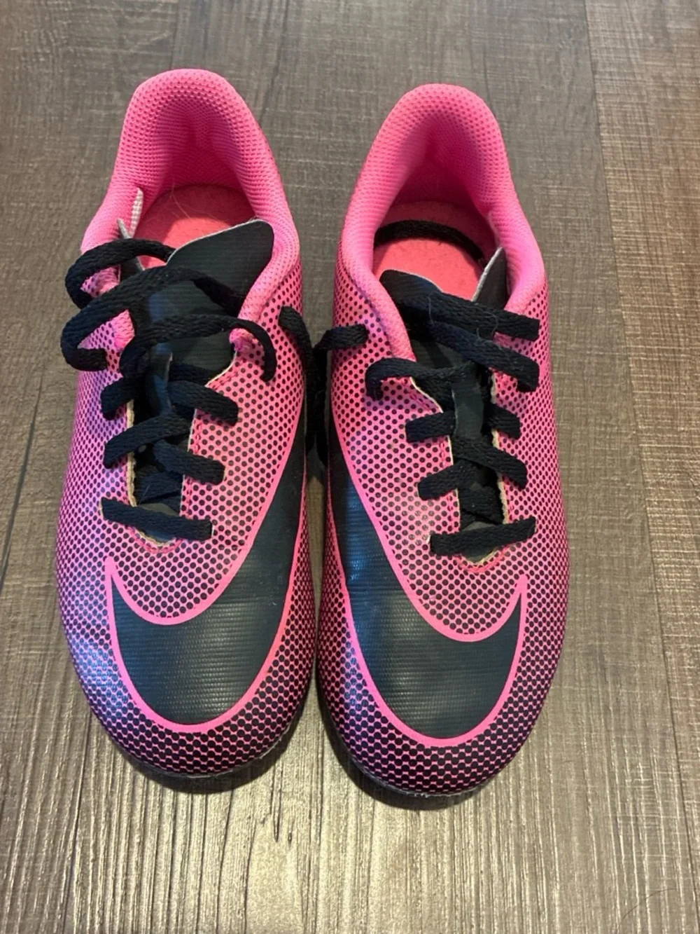 Nike JR Bravata II soccer cleats - Youth Size 1